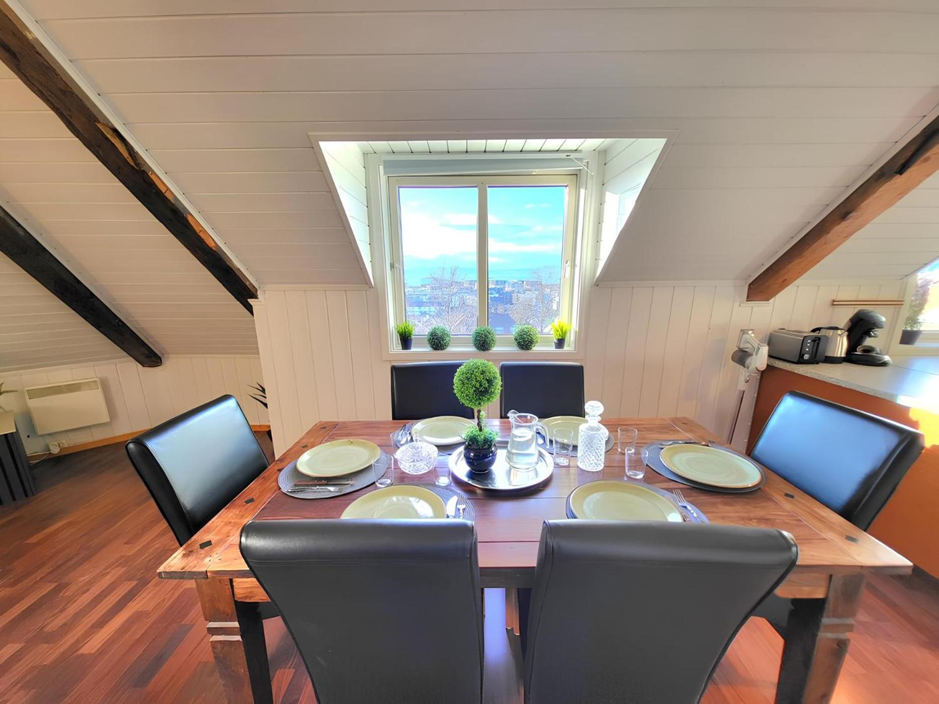 Sunset Penthouse, Fjord View & Parking Apartment Trondheim Bagian luar foto
